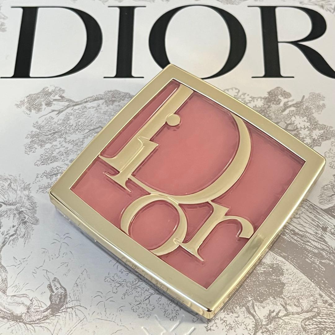 Diorバックステージロージーグロウ　850スターリーモーヴ 新品