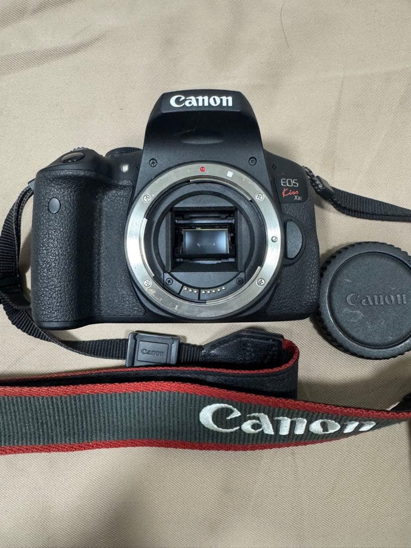 Canon kiss X8i レンズキット　美品