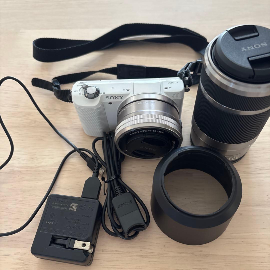 Sony 一眼レフカメラ　α5000 Sony SEL55210付き