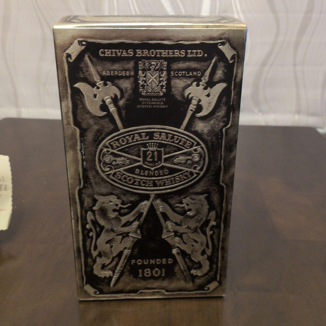 【未開栓・完品】ロイヤルサルート 21年 青 70CL 陶器ボトル 箱・袋付