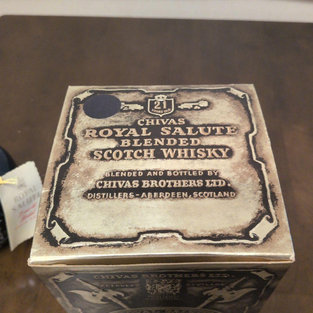 【未開栓・完品】ロイヤルサルート 21年 青 70CL 陶器ボトル 箱・袋付