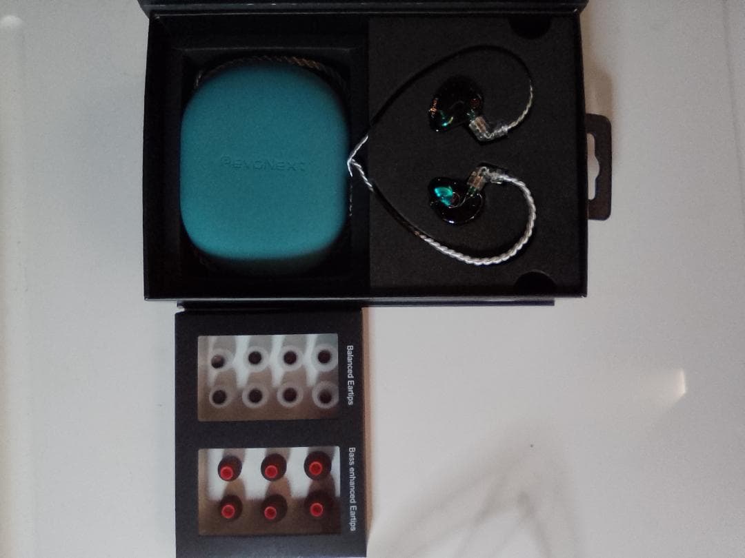 RevoNext RH-803-C 2DダイナミックHiFi インイヤーフォン