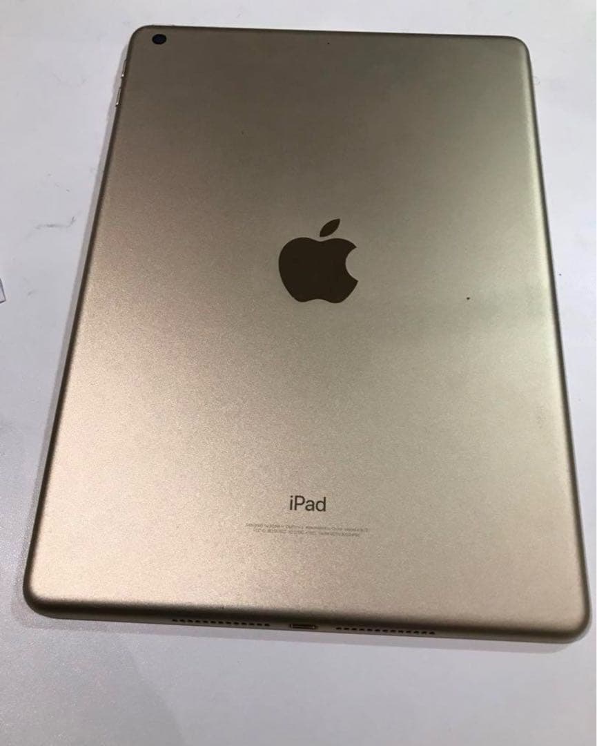 iPad 第5世代 32ギガ