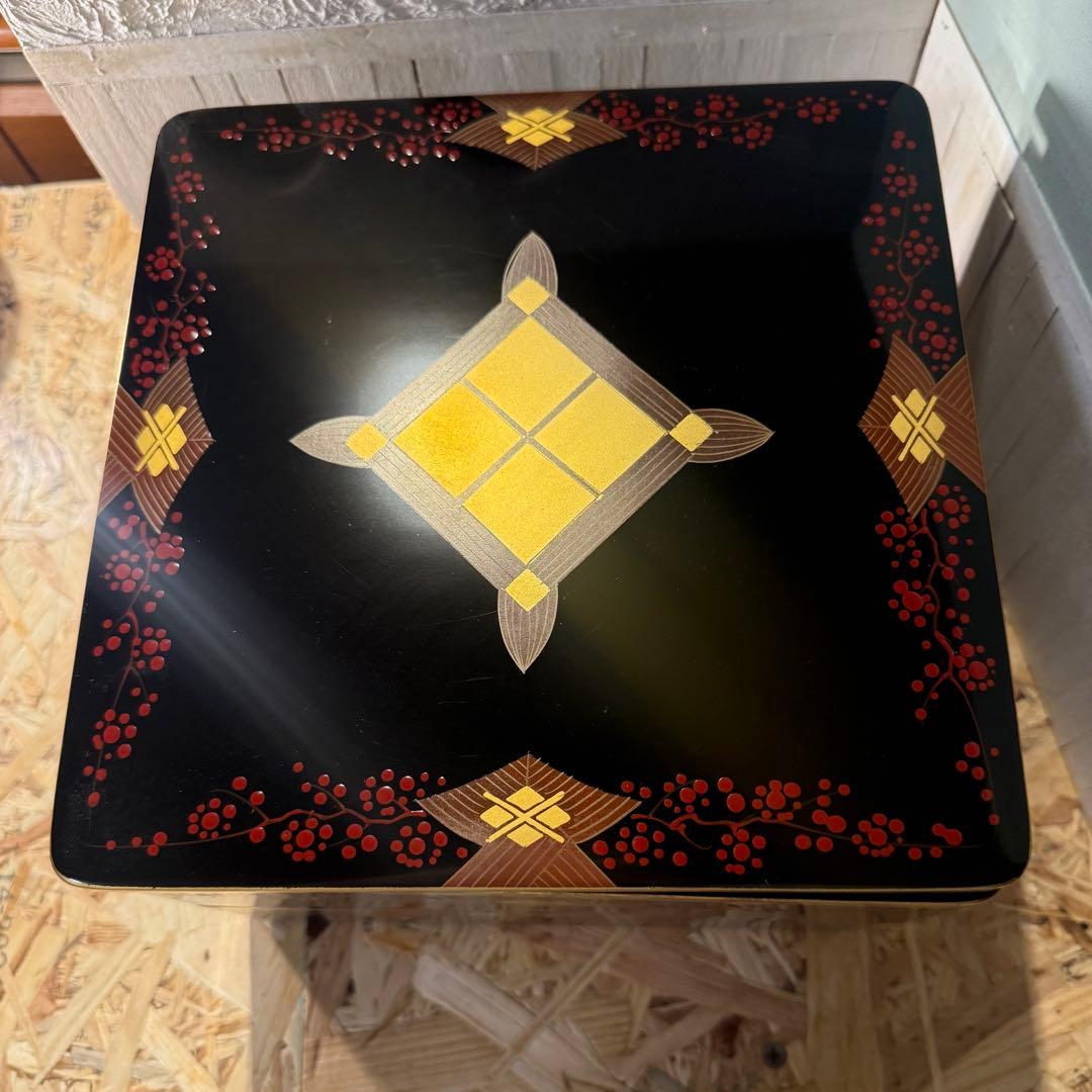 ヴィンテージ 秀衡塗 2段重箱 黒×金×朱 華やか漆器