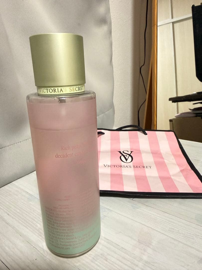 Victorias’s Secret Pistachio Creme