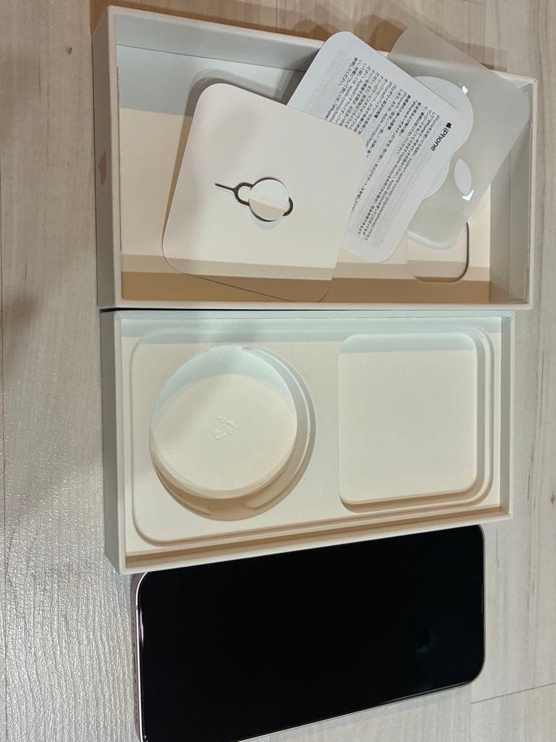 A*a様 Apple iPhone 13 ピンク 本体　256GB