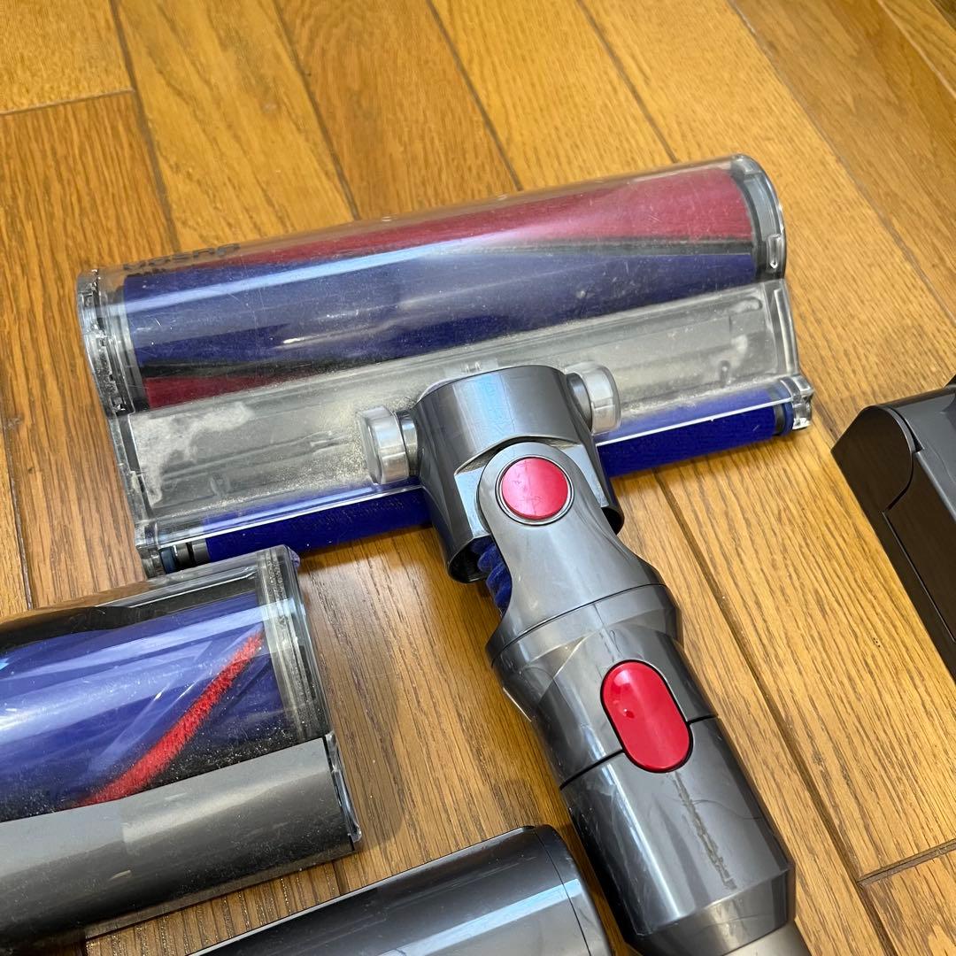 Dyson V8 absolute 掃除機 コードレスクリーナー セット