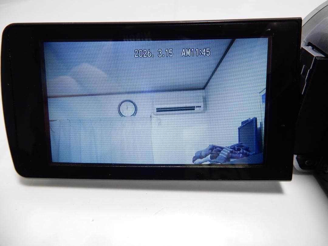 希少　動作品　大人気　JVCビクターエブリオ ビデオカメラ GZ-E220