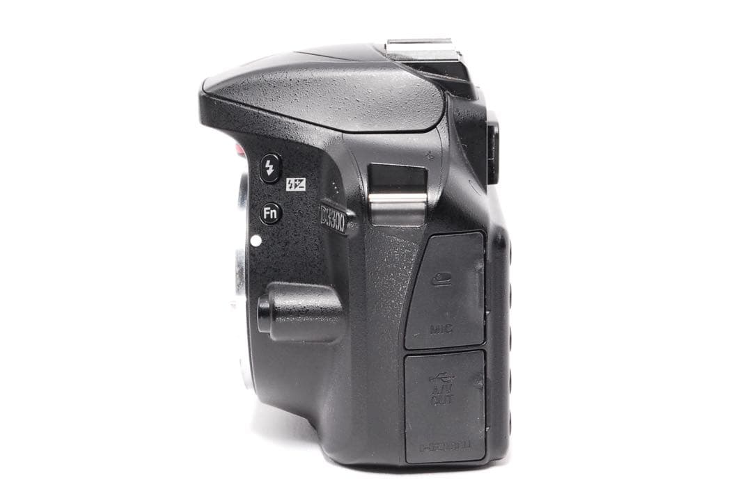 ◆Nikon D3300ショット数少なめ◆Flash Air付き◆一眼レフカメラ