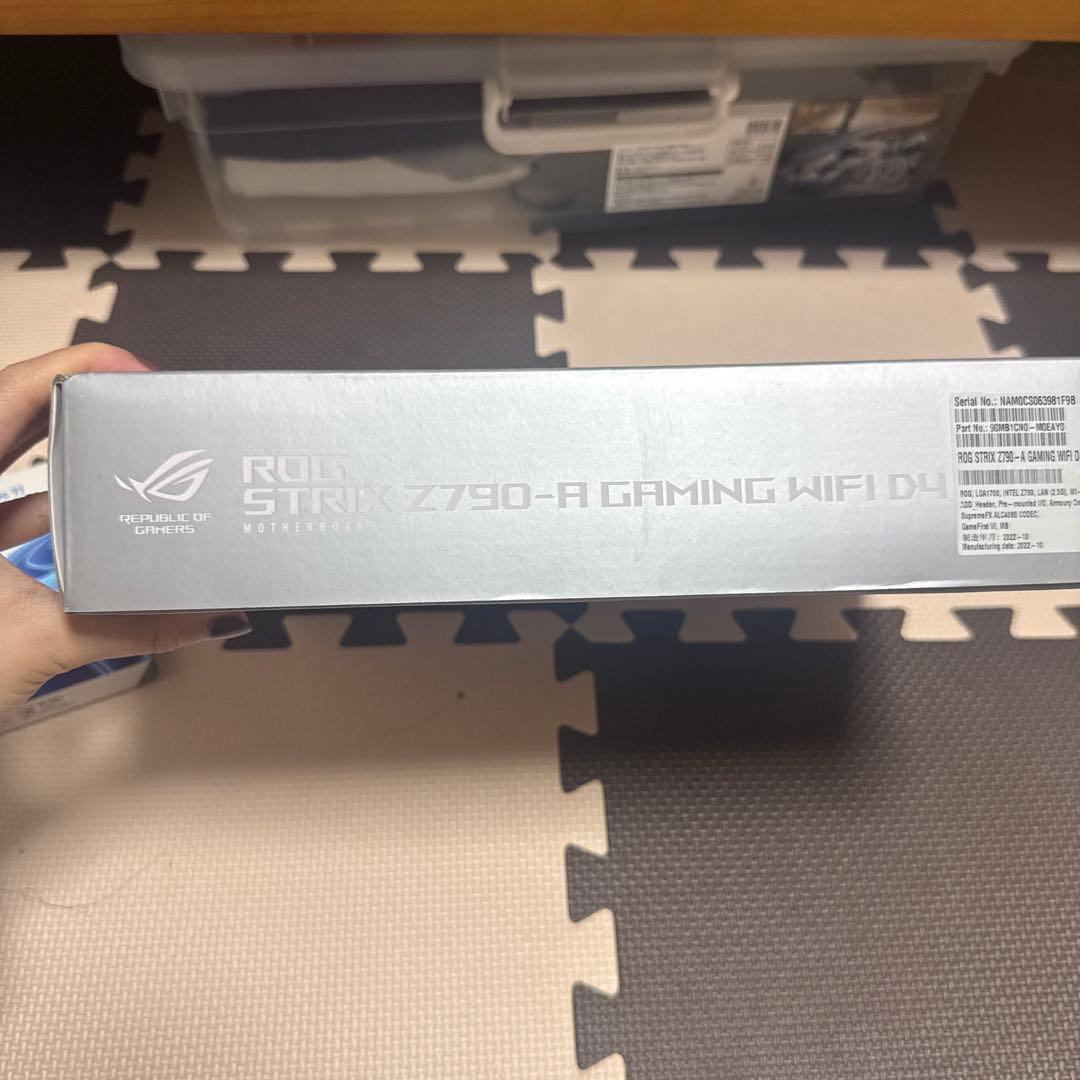 新品 ASUS ROG STRIX Z790-A GAMING WIFI D4