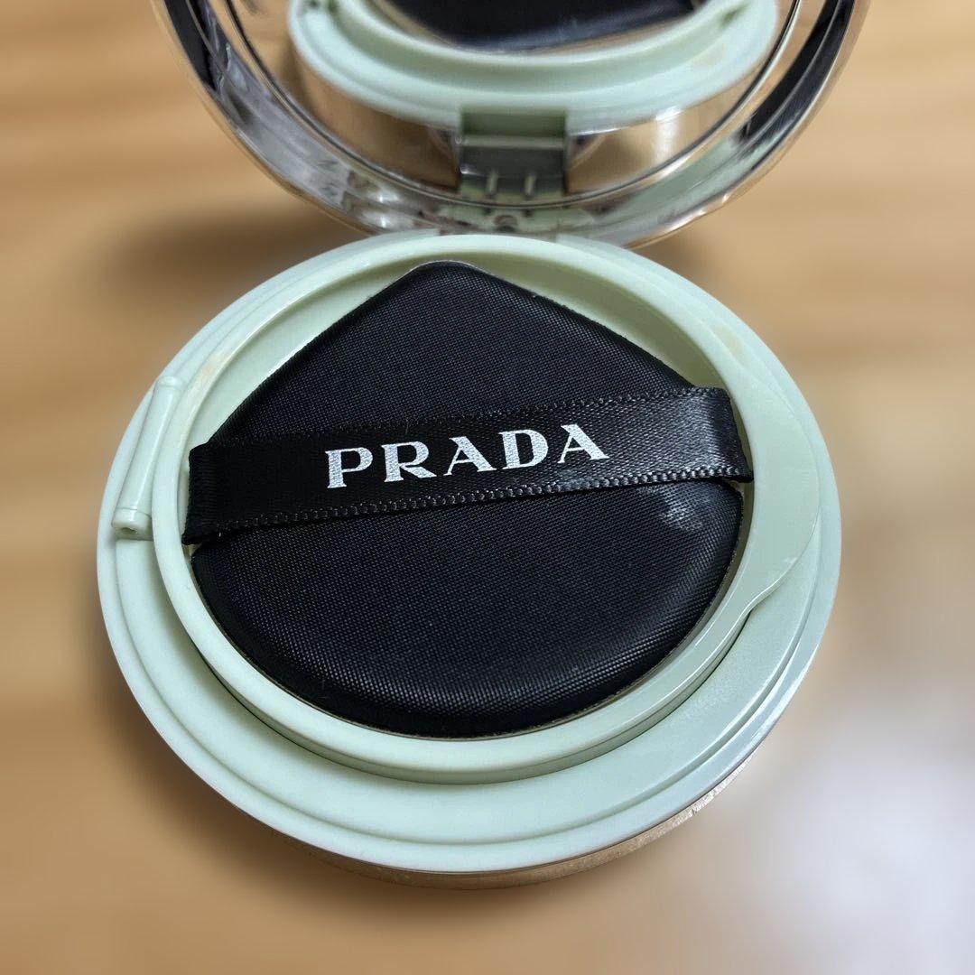 ファンデーション PRADA AUGMENTED SKIN LC5 12g