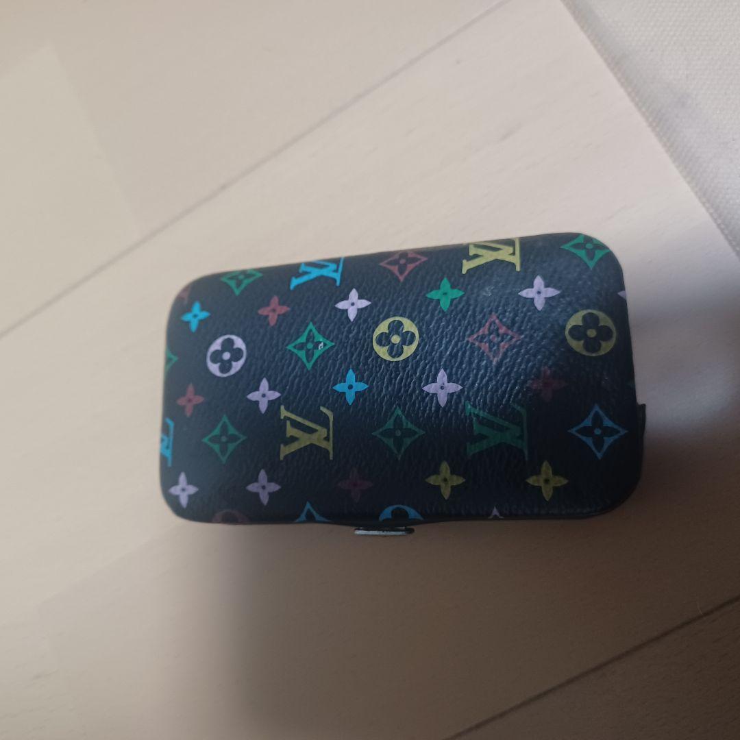 Louis Vuitton ネイルケアセット　モノグラム　マルチカラー