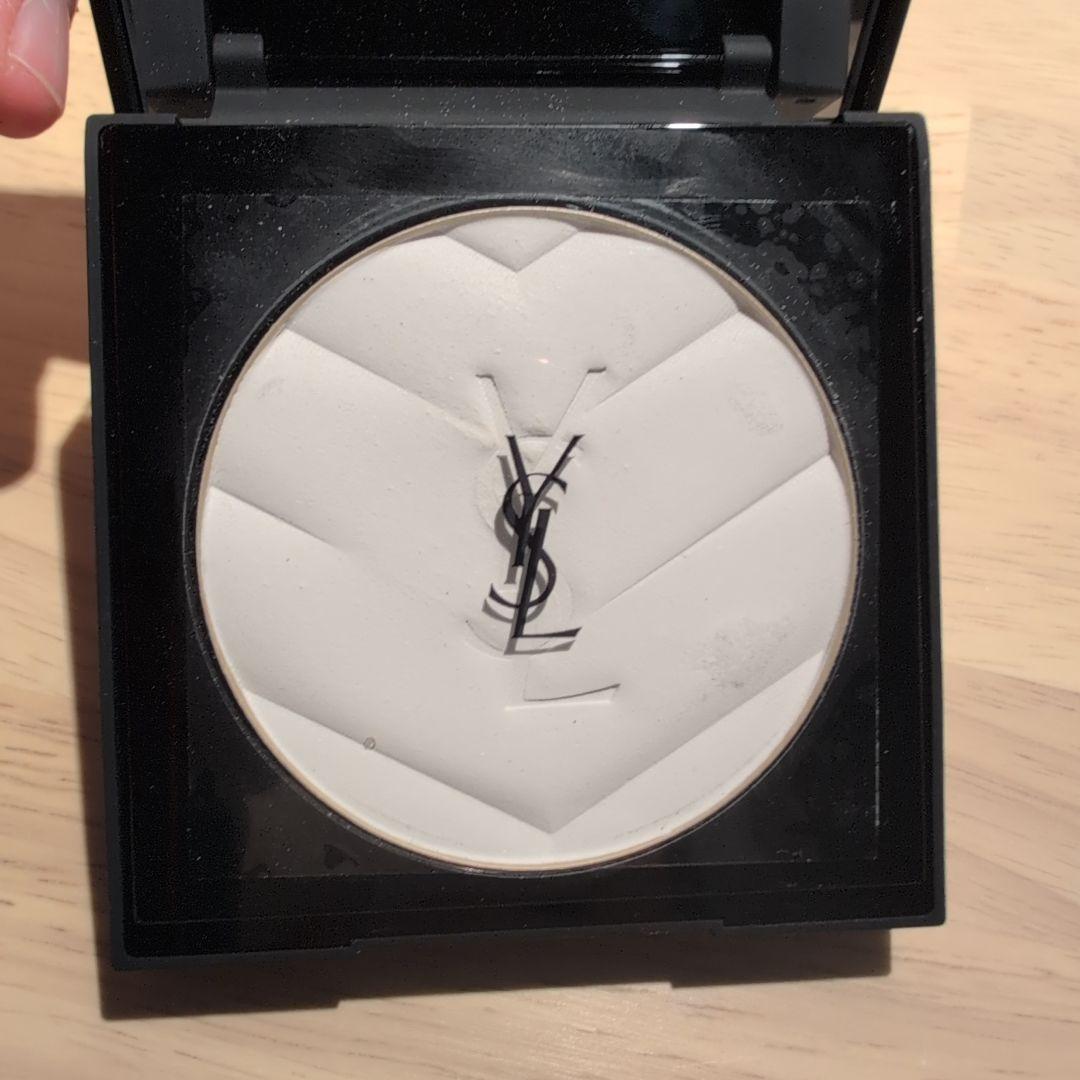 YSL オールアワーズハイパープレストパウダーユニバーサル