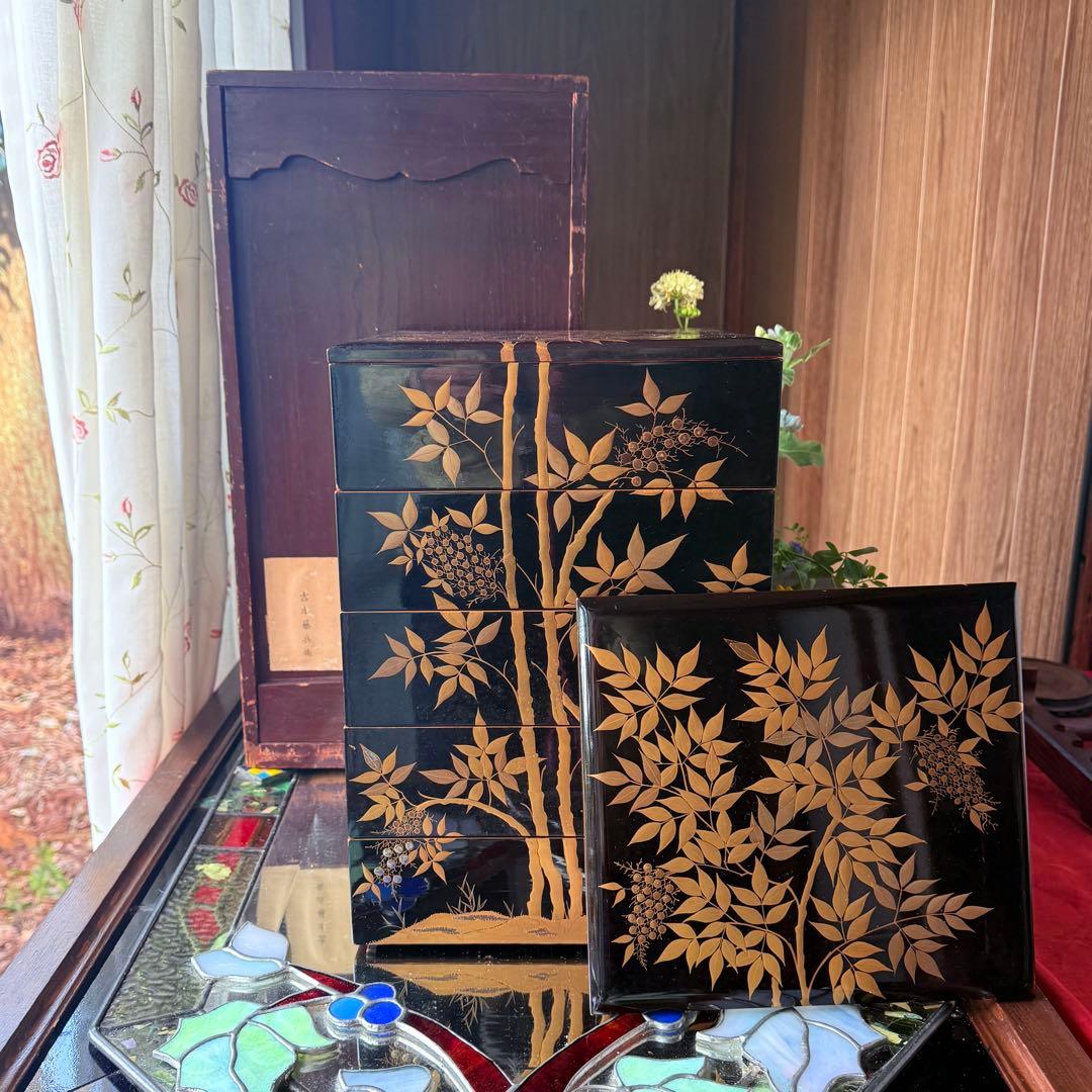 お引越し特価‼️JAPAN天然木本漆蒔絵「南天づくし」五段重二枚蓋　欅塗木箱入り