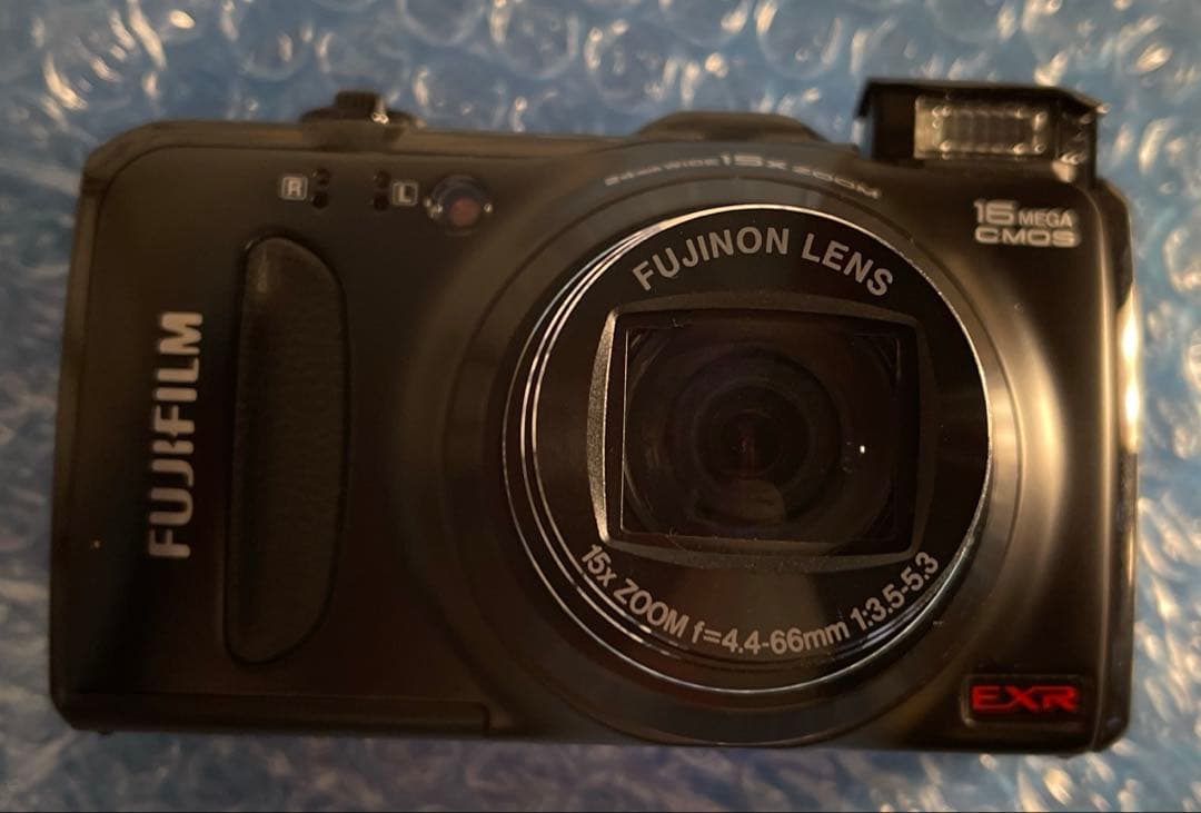 FUJIFILM FINEPIX F550EXR 美品
