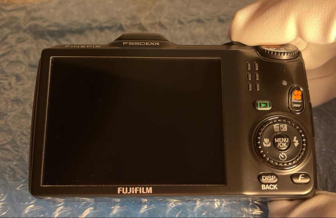 FUJIFILM FINEPIX F550EXR 美品