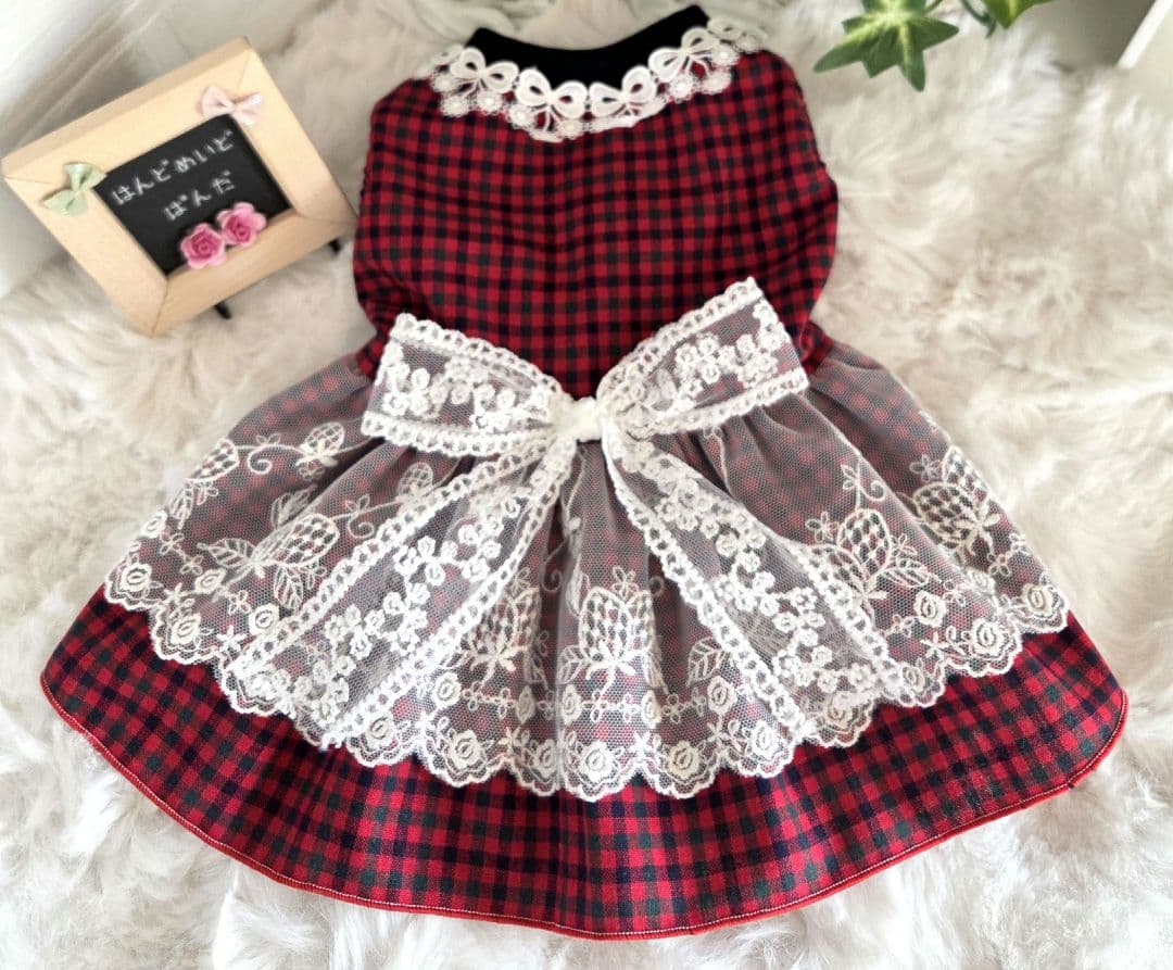 ハンドメイド犬服・ 赤と黒と緑チェック柄ギャザーたっぷりエレガントワンピース