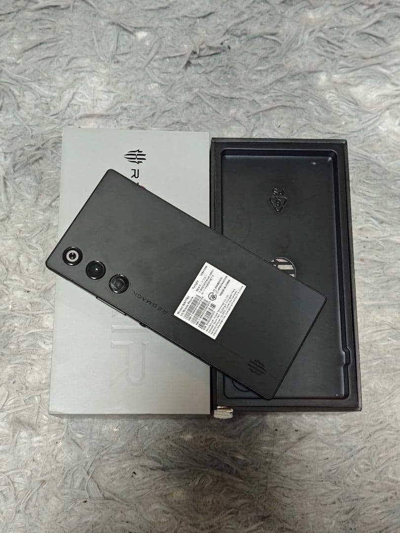 スマートフォン本体 Redmagic 10 air 12/256gb
