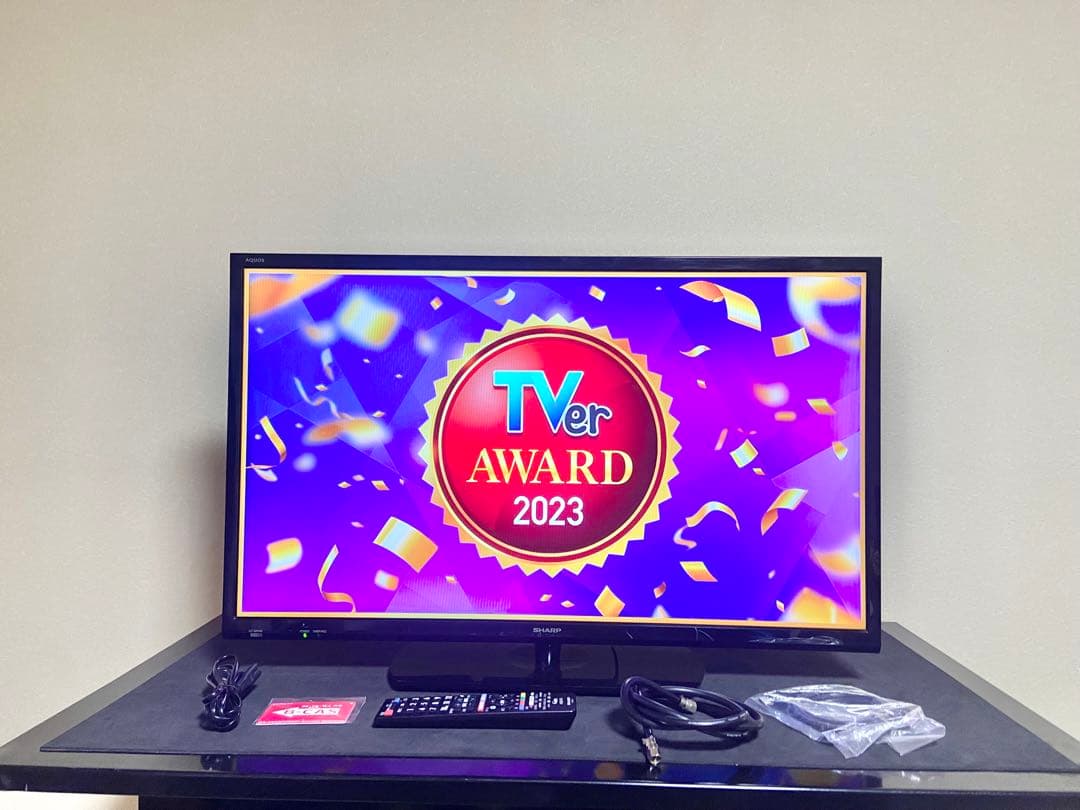 【優待価格】SHARP AQUOS 32インチ液晶テレビ｜純正リモコン付｜