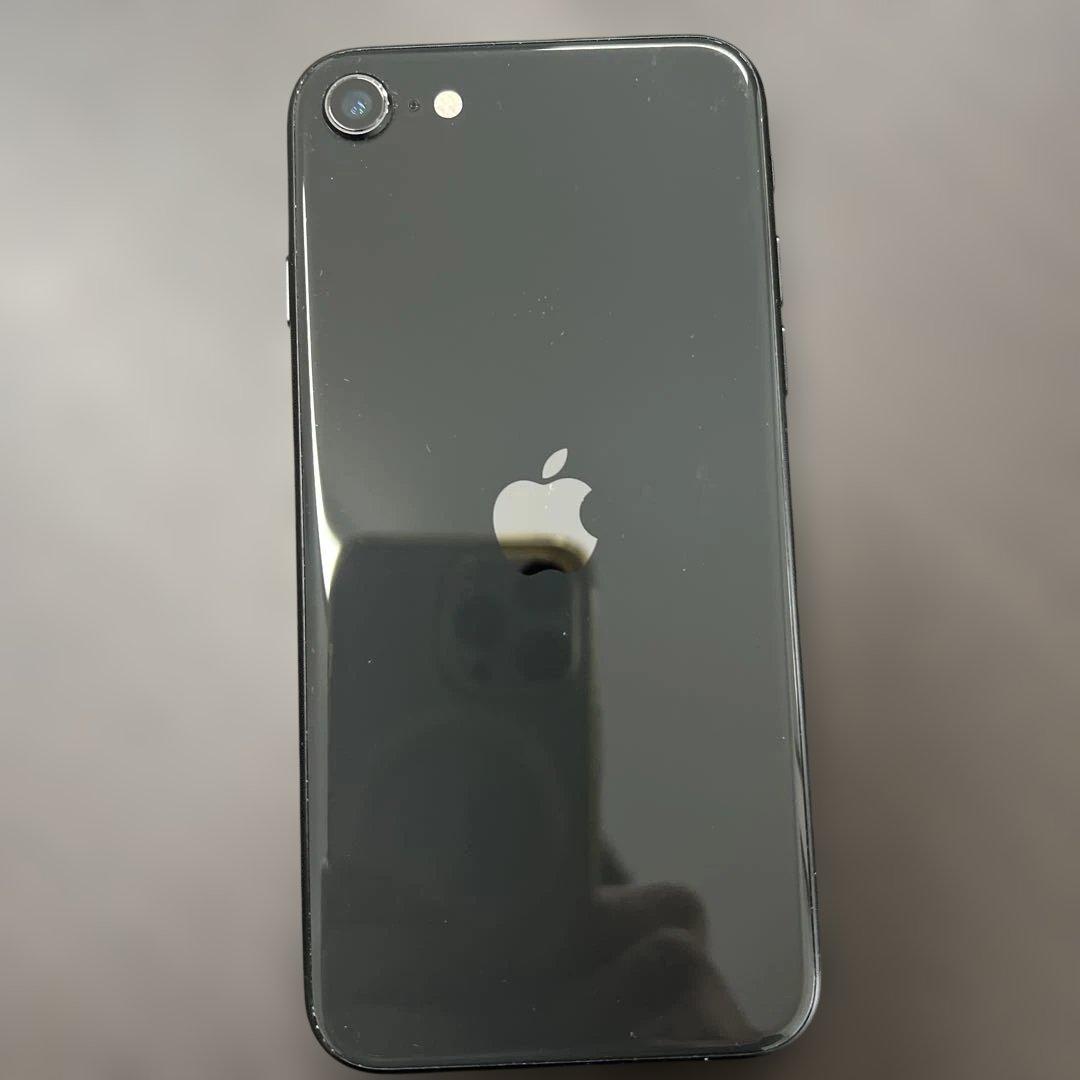 iphone SE(第二世代) 64GB バッテリー84%