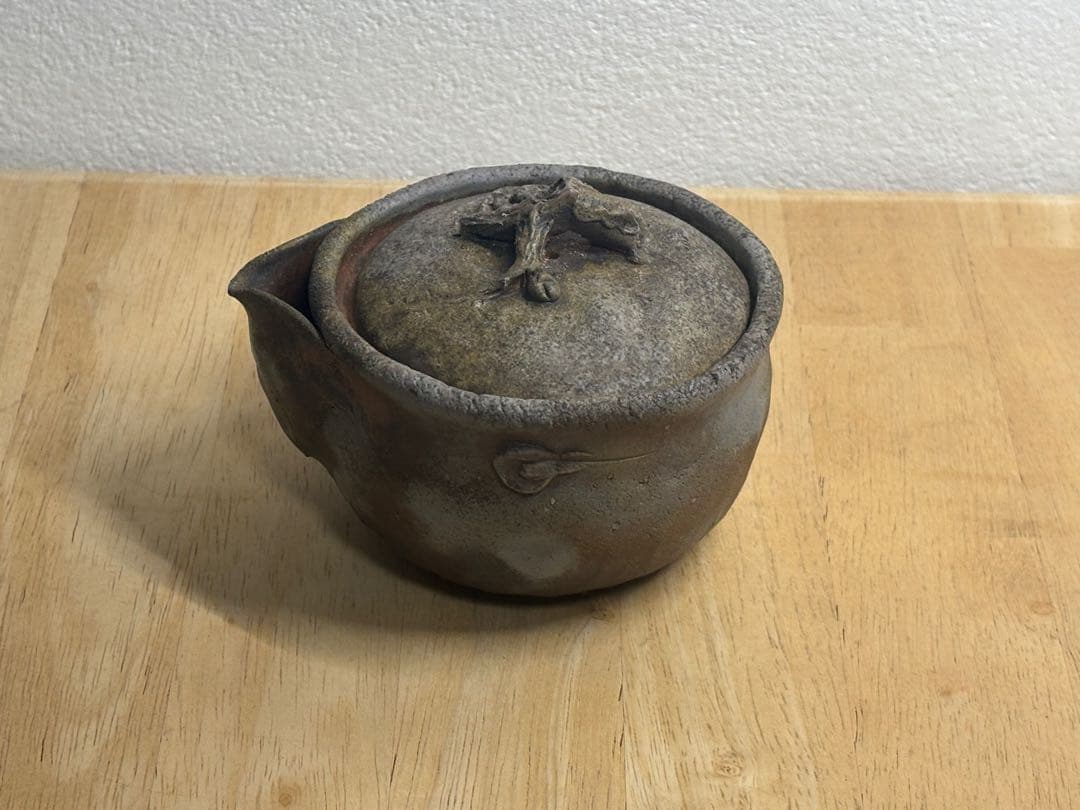 82.備前焼 宝瓶 登り窯 梅 うめ 手びねり 急須