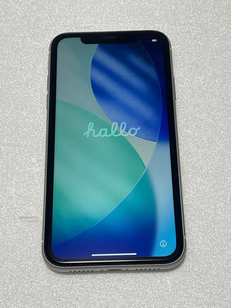 美品　Apple iPhone 11 64GB　ホワイト　　　　　SIMフリー