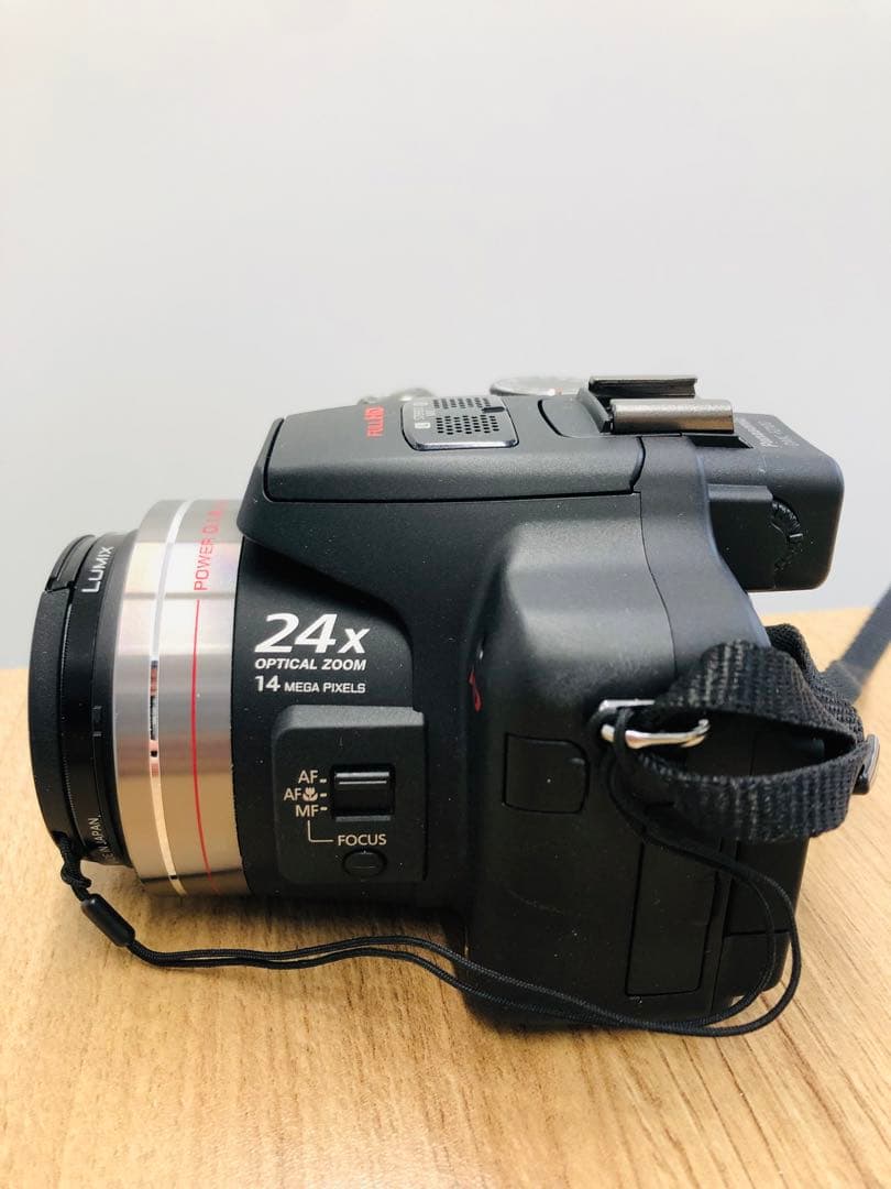 美品！高機能高画質 パナソニック LUMIX DMC-FZ100 24倍