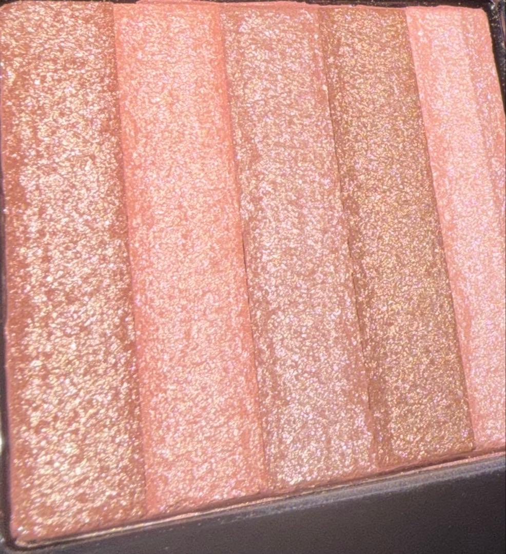 BOBBI BROWN マルチトーン ハイライトパウダー