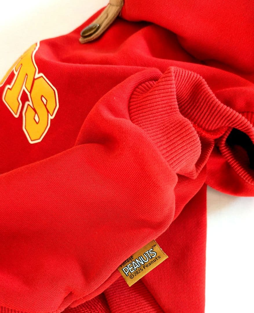 新品未使用　秋冬　新作　PEANUTS スヌーピー 犬服 赤　パーカー　レッド