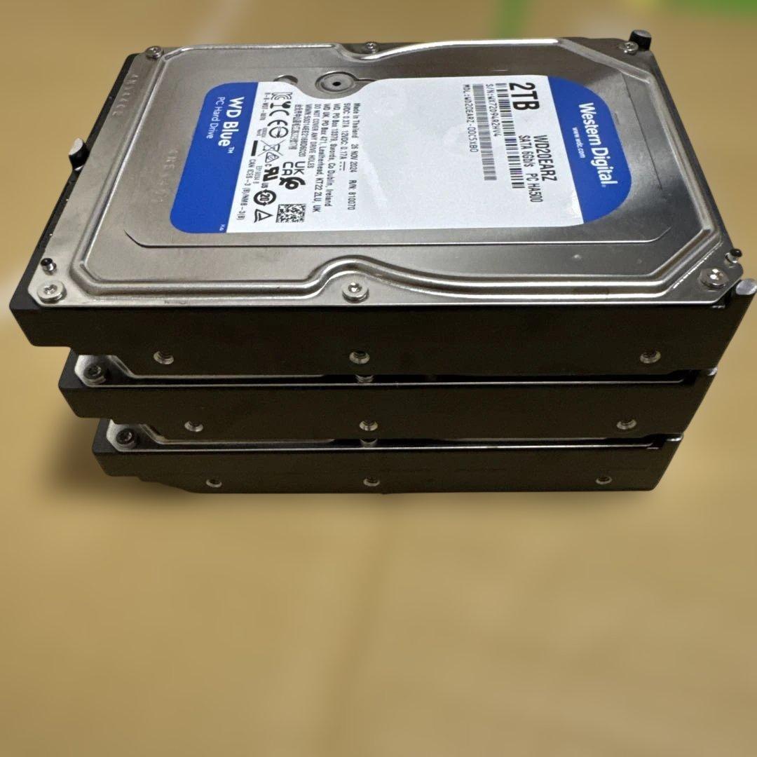 2個Western Digital WD20EARZ 2TB とWD10EARZ