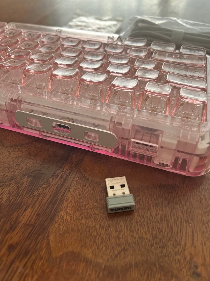 YUNZII X71 メカニカルゲーミングキーボード　ピンク
