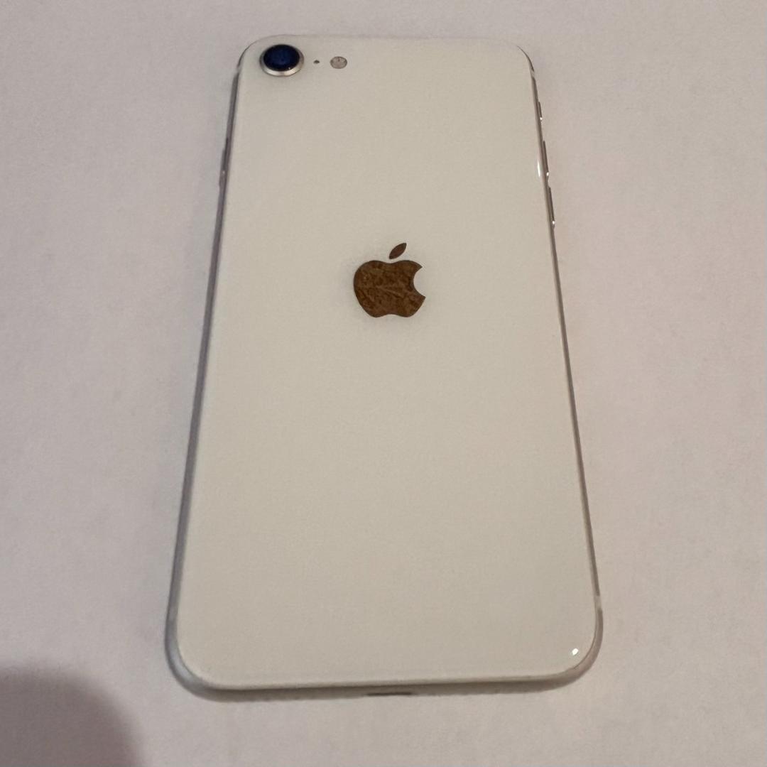 iPhone SE3 64Gb SIMフリー スターライト　白色　603091