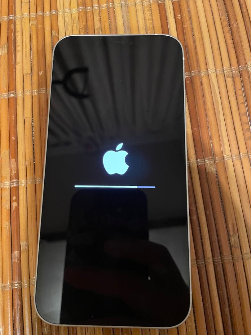 iPhone12 128GB ホワイト SIMフリー バッテリー77%