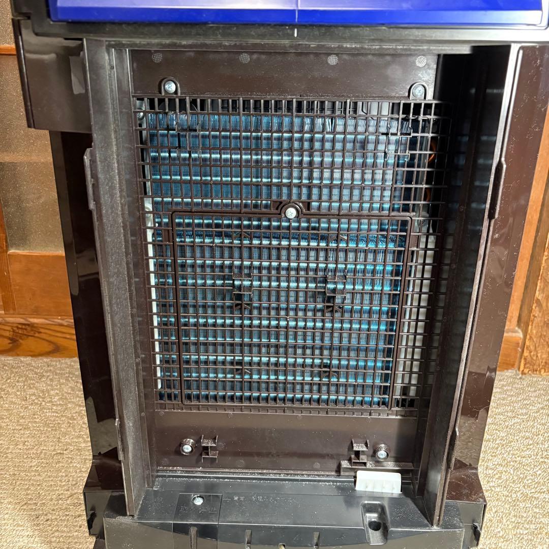 美品 ダイキン工業　除加湿ストリーマ空気清浄機 ACZ70W-T DAIKIN