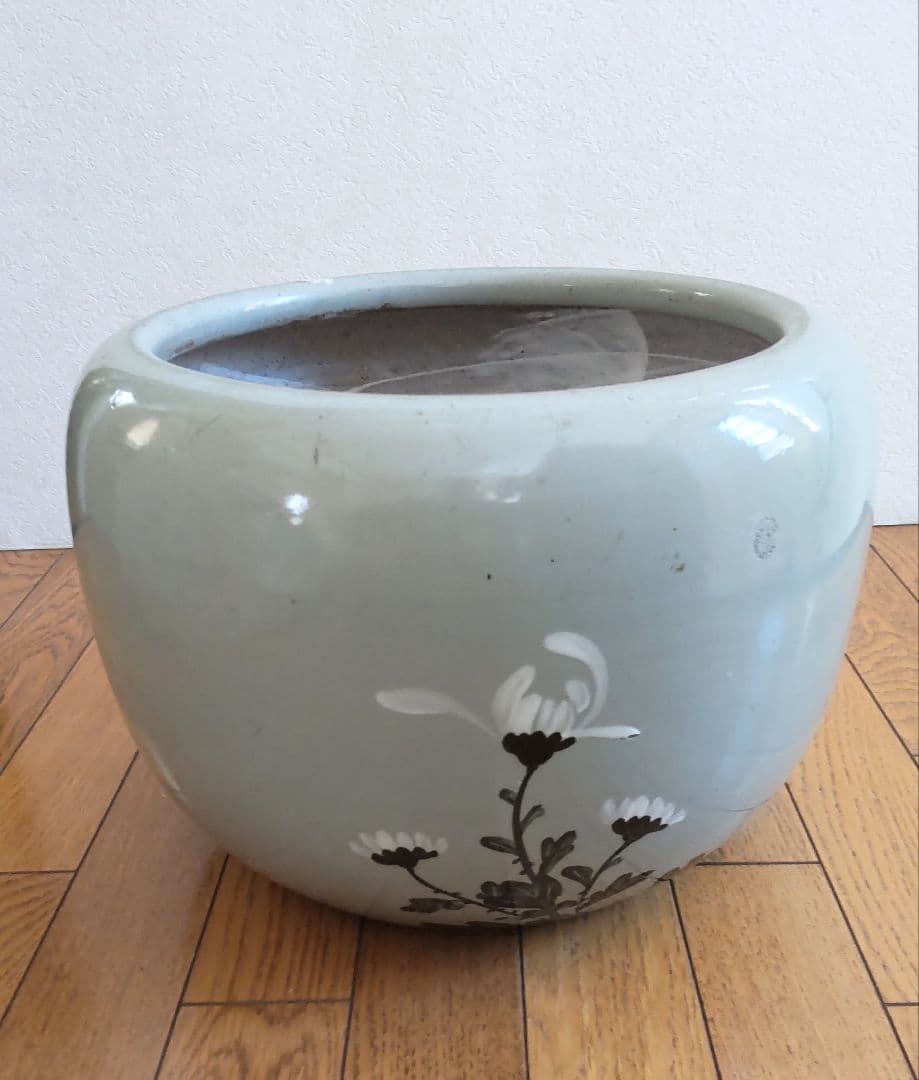陶器製　火鉢　菊の図　手あぶり