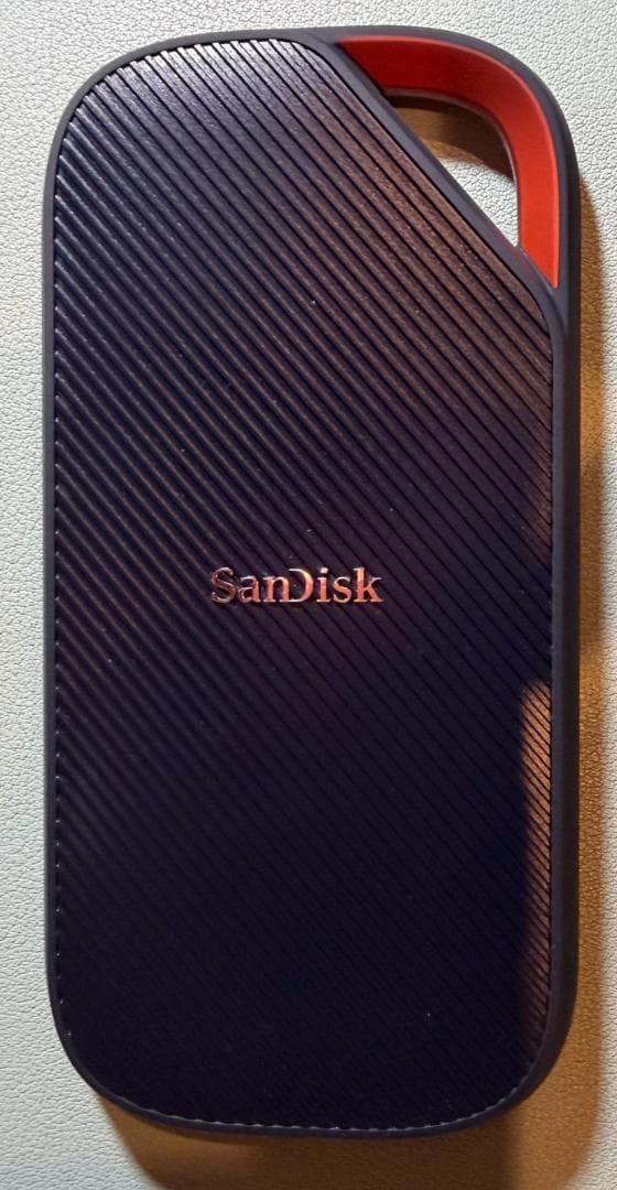 【ほぼ未使用】爆速 SanDisk ExtremePRO 4TB 外付けSSD