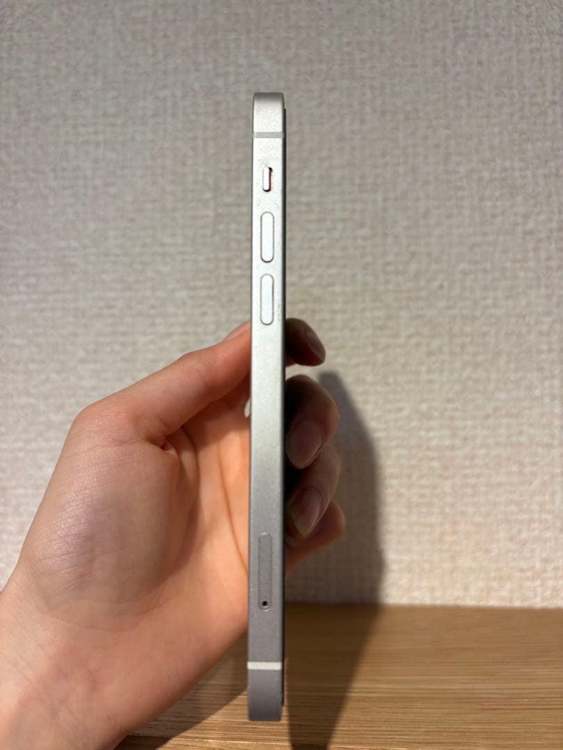 iPhone12 128GB SIMロックあり　77% 本体・箱及び充電器付き