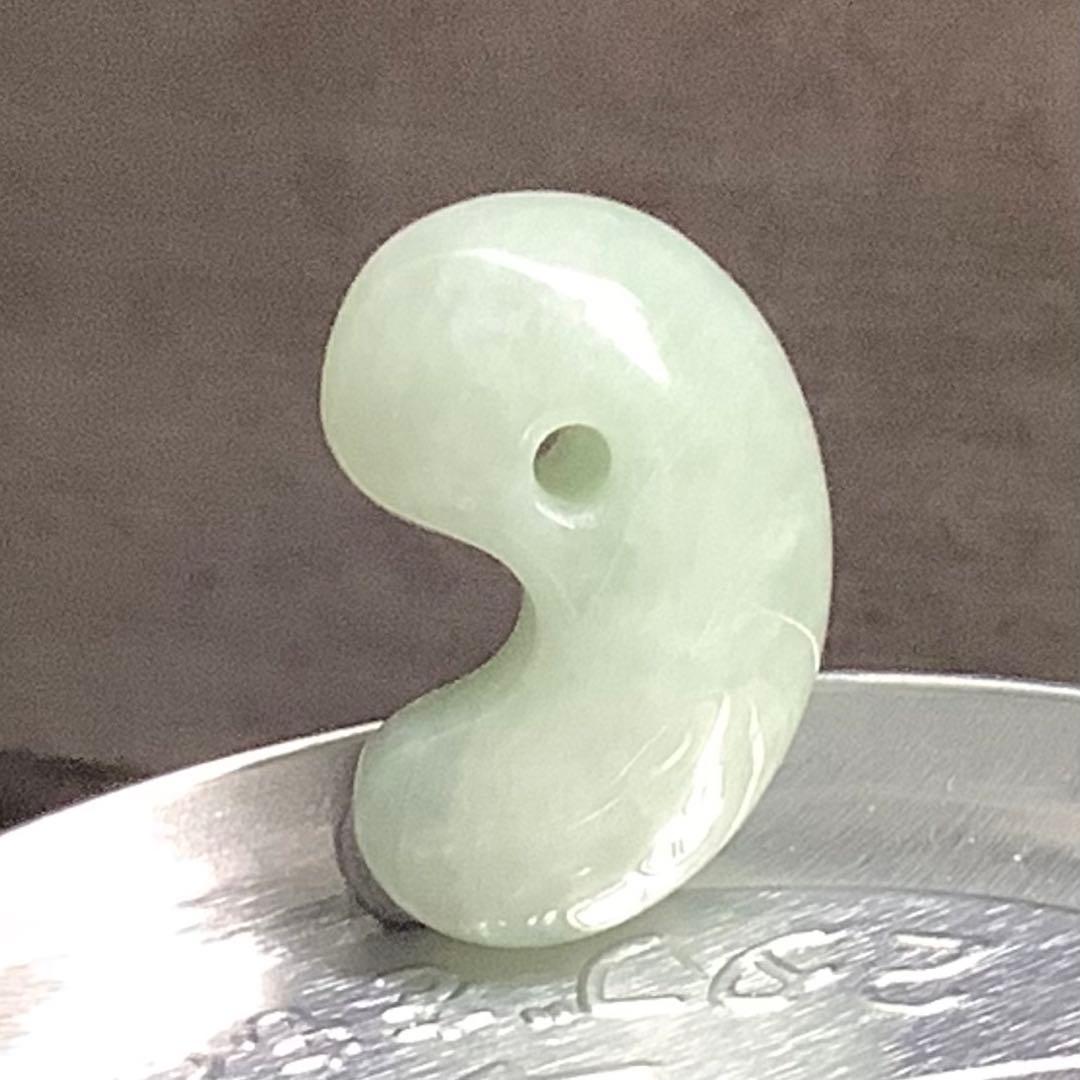 ⭕️神宿る輝石の勾玉　糸魚川翡翠*ジェダイト　高品質*極上色彩　鑑定ソーティング付
