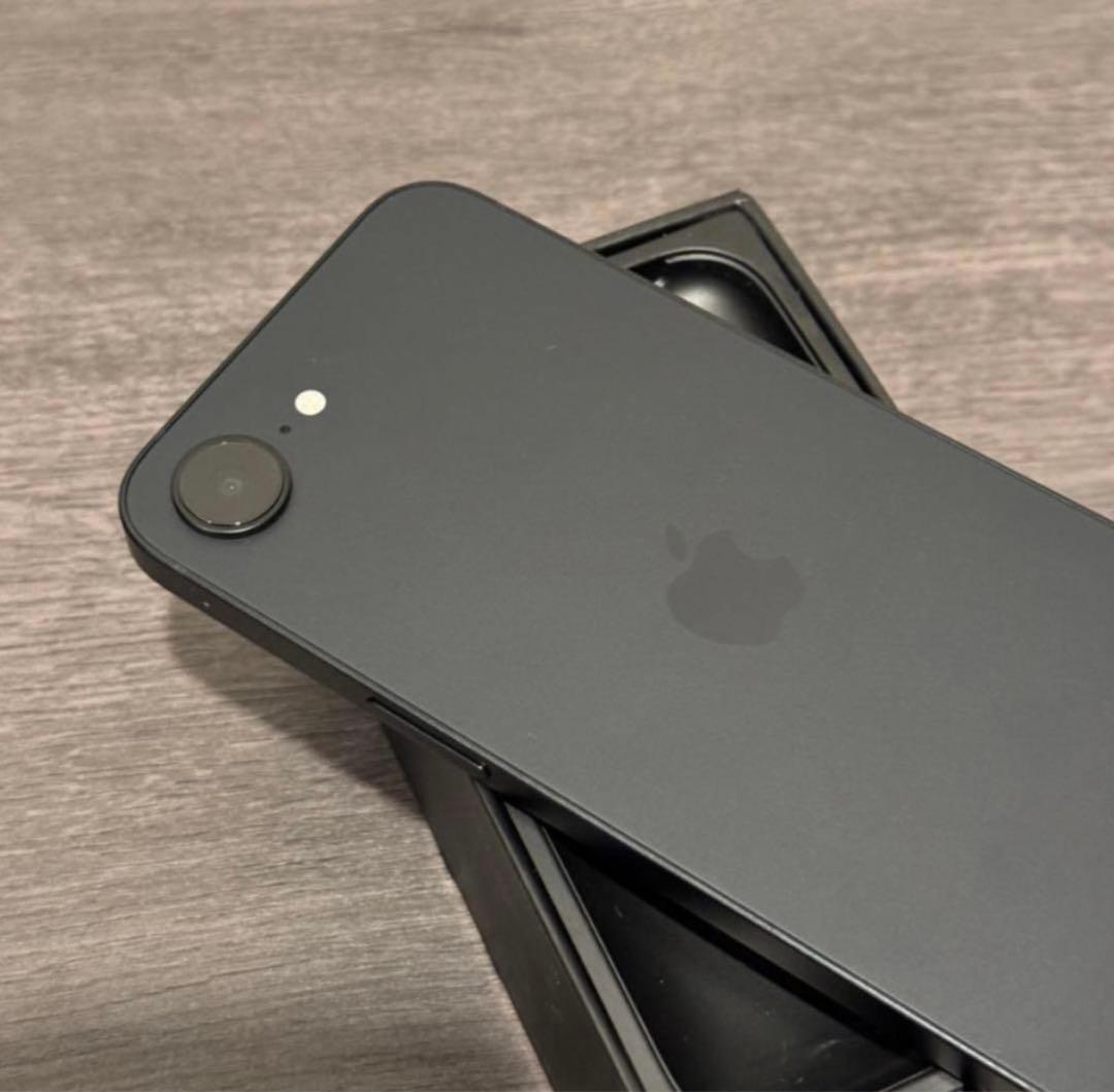 【美品】iPhone 16e｜128GB｜SIMフリー
