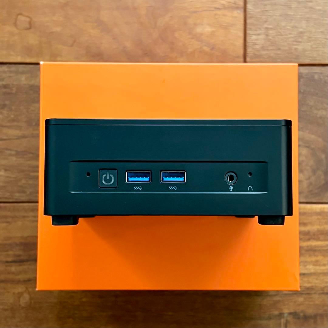 MINISFORUM UM760 Slim 32GB（メモリー増設済み）