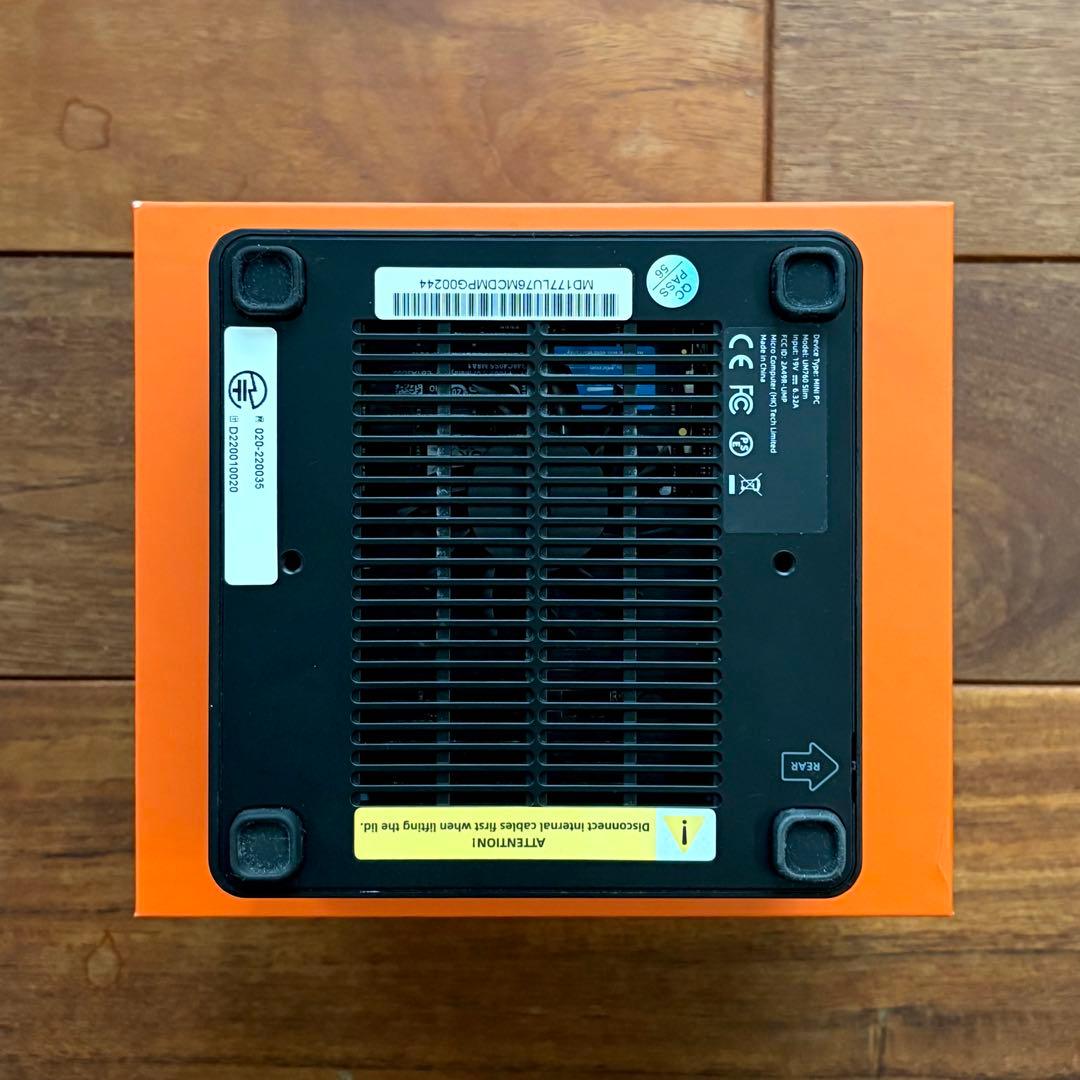 MINISFORUM UM760 Slim 32GB（メモリー増設済み）