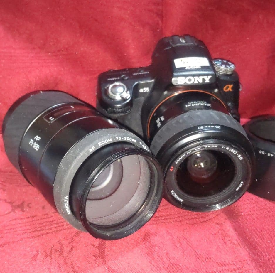 SONY α55 デジタル＜ハーフミラー＞カメラ＋Wレンズキット＜ジャンク扱い＞