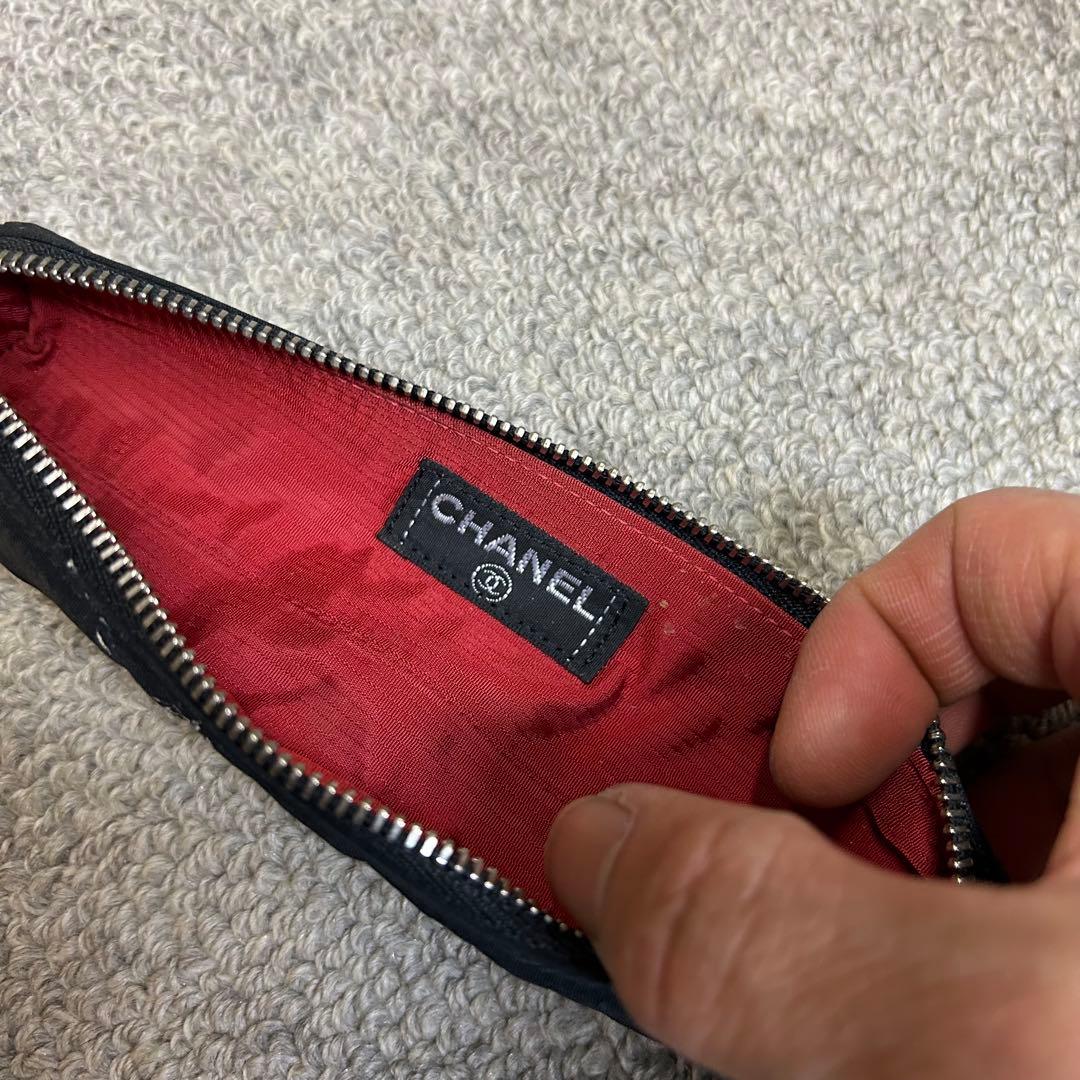 CHANELのペンケース旧型