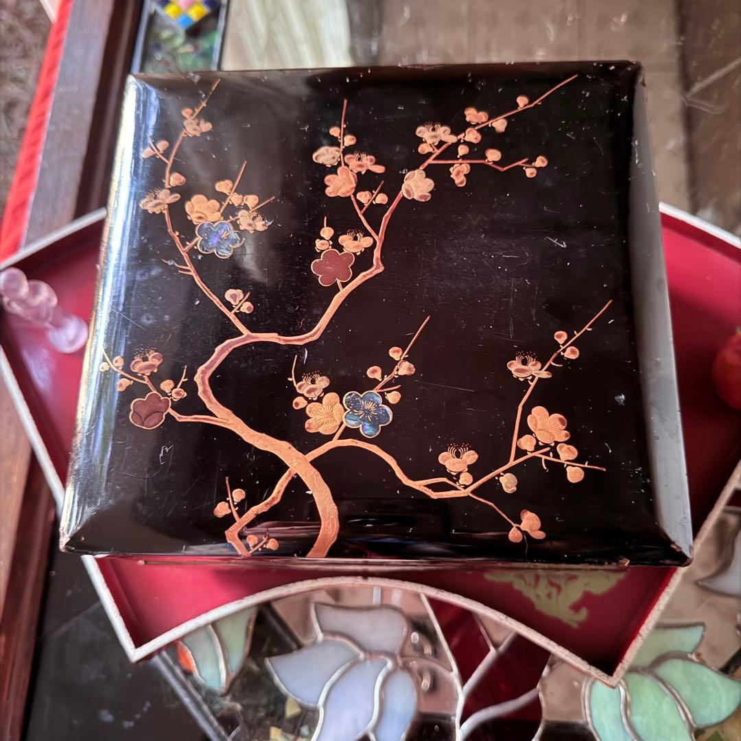 2233様感謝‼️梅を愛す‼️JAPAN螺鈿蒔絵時代ニ段重箱GOLD❌黒天然木本漆