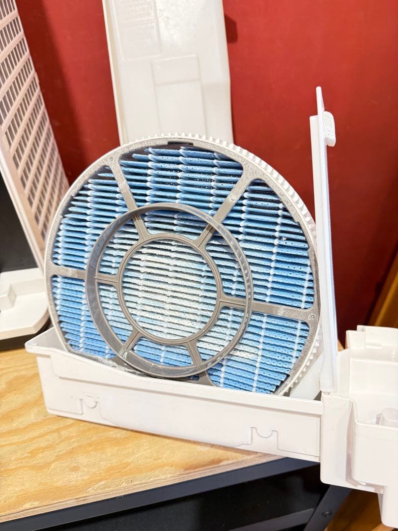 2022年　SHARP 空気清浄機 KC-F70-W　プラズマクラスター7000