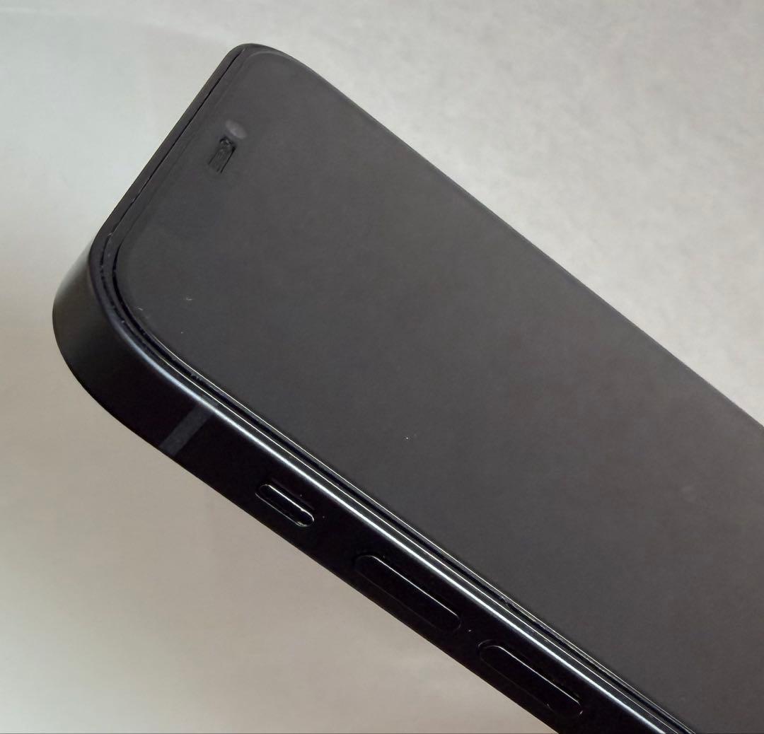 【美品】iPhone 12■128GB ブラック ■OtterBoxケース付