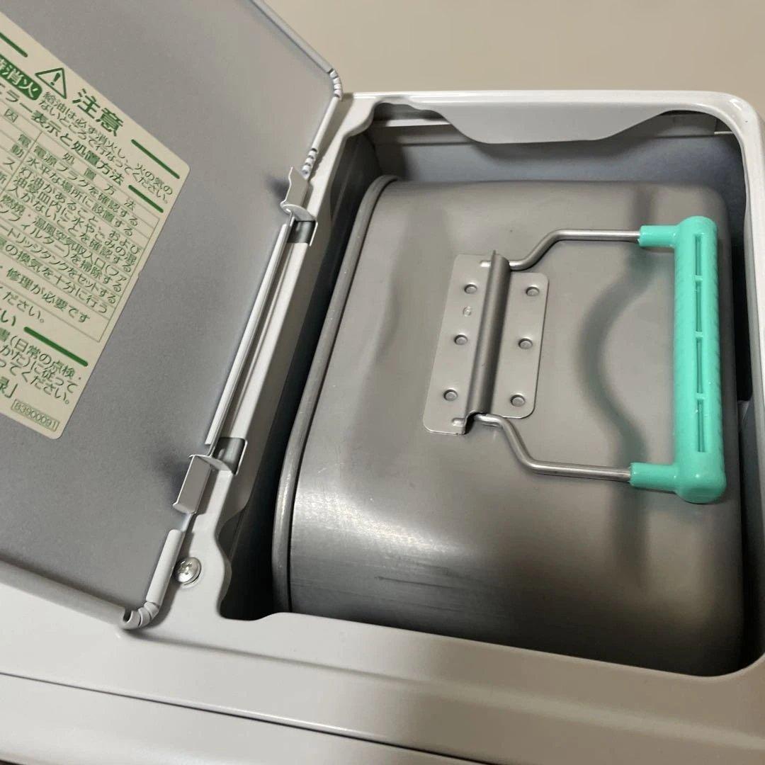 ダイニチブルーヒーター　ムーンホワイト　FW-5623L 23年製