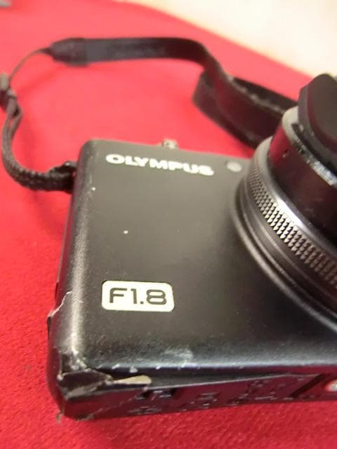 39：Olympus XZ-1 オリンパス　デジカメ　＊ダメージ有　ジャンク