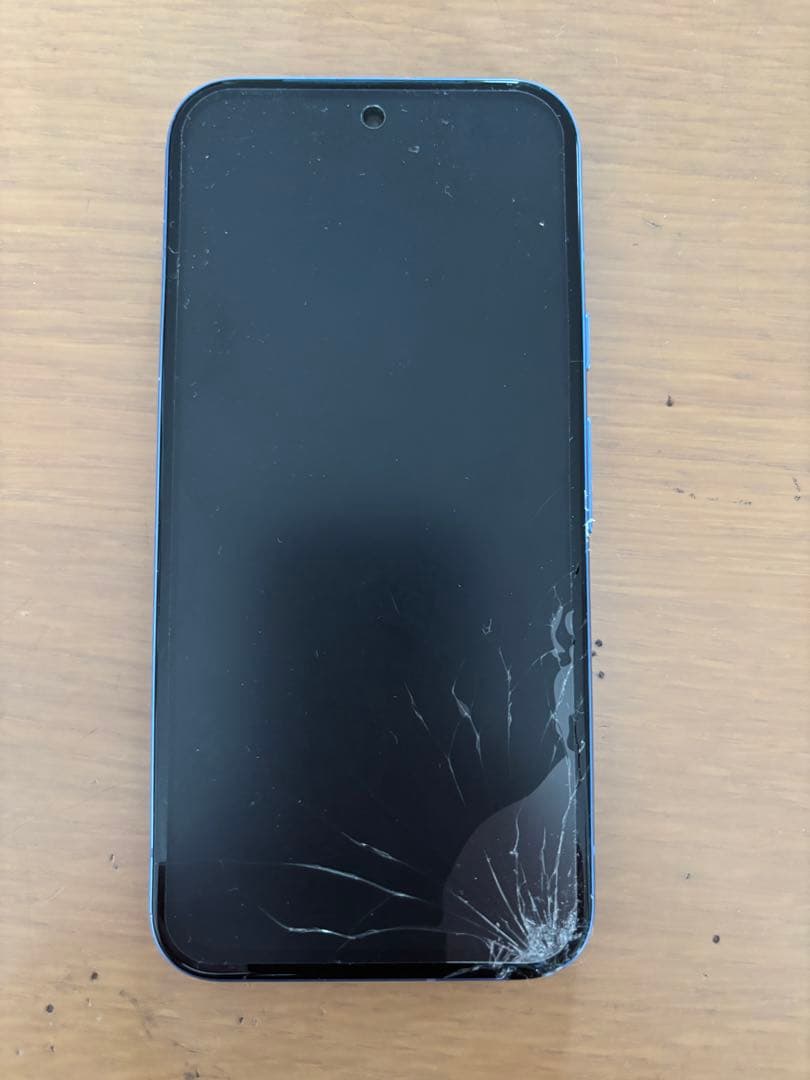 Google Pixel 8a 128GB SIMフリー　画面割れ