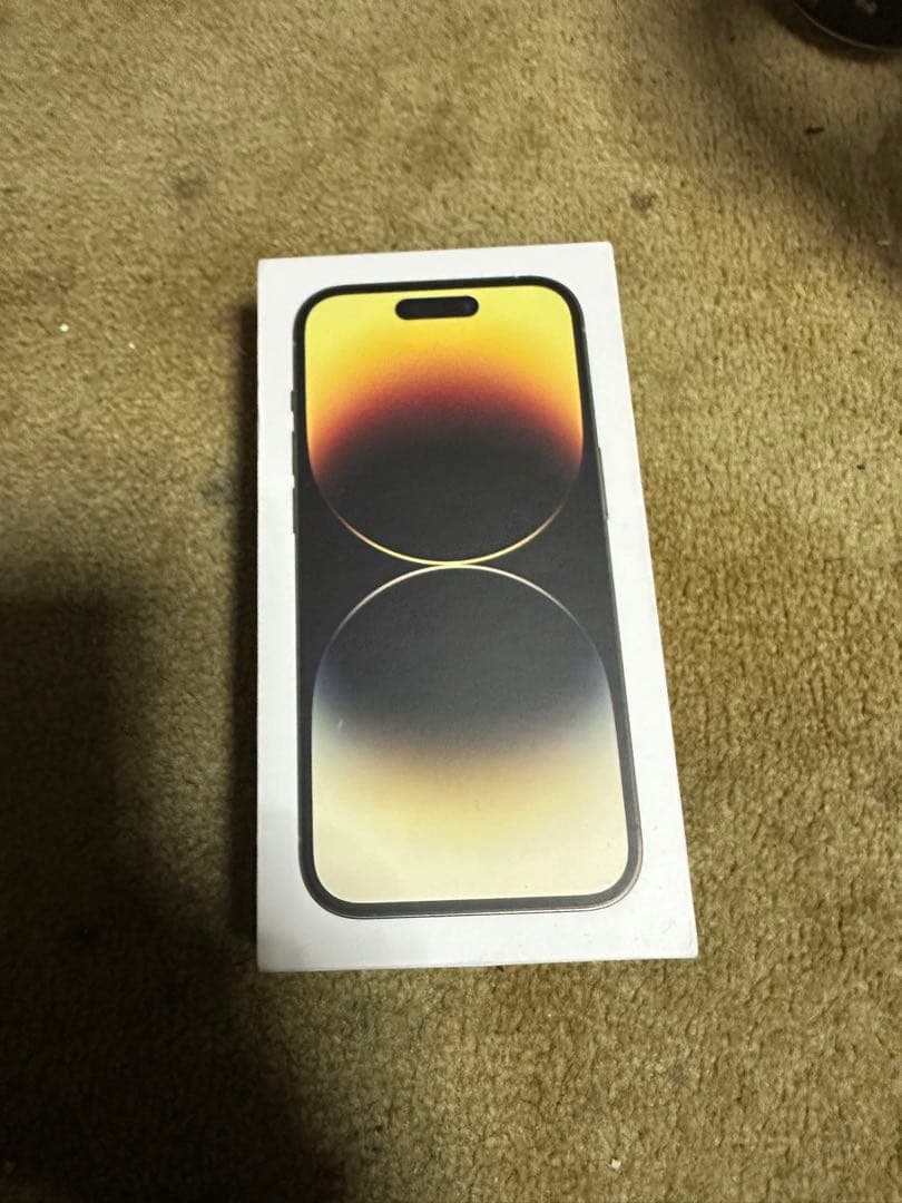 スマートフォン本体 adidasiPhone14pro 512gb